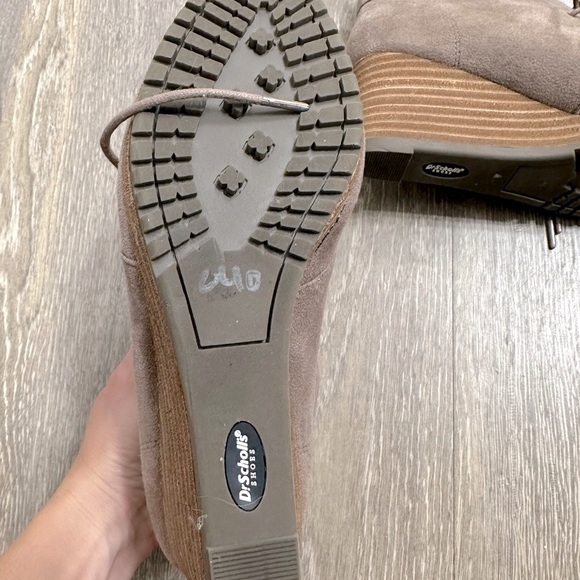 Tan suede wedge booties- with comfortable insoles - Picture 4 of 4